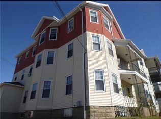 381 Weeden St FLOOR 2, Pawtucket, RI 02860