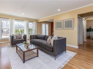 2001 W 86th St, Leawood, KS 66206