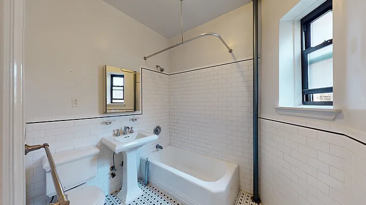 Rented by Bond New York | media 20