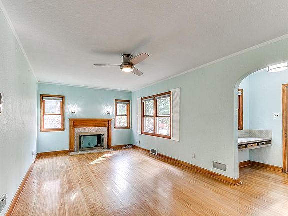 2nd image of 1218 Marston Ave