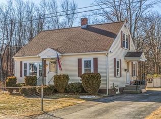 19 Piper St, Leominster, MA 01453