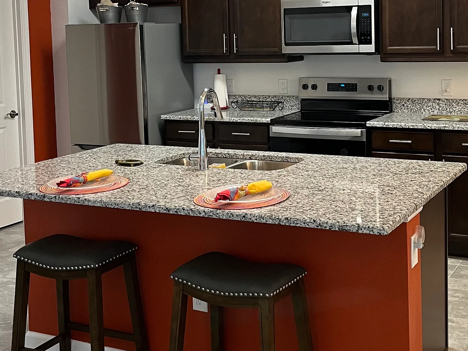 2 bed, 1387 sqft, $2,655 — Photo 4