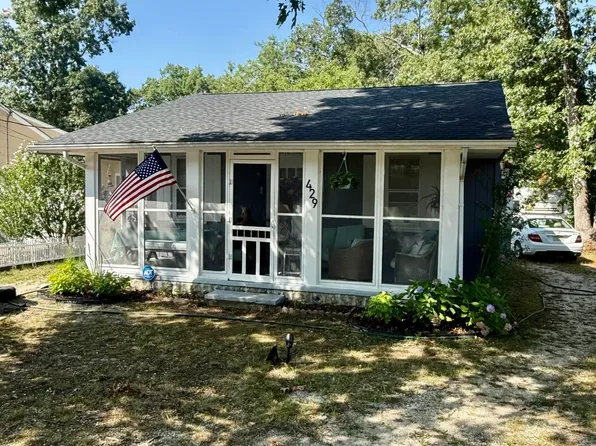 429 Tappan St, Forked River, NJ 08731