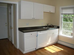 7 Albert St APT 3, Worcester, MA 01610