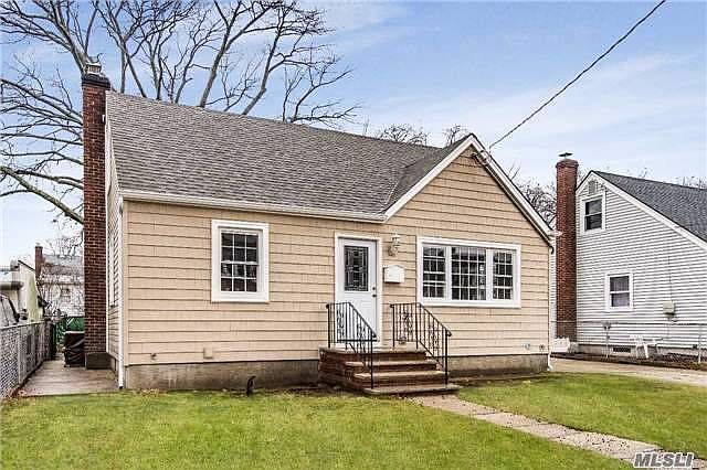 1st image of 242 Belmont Blvd