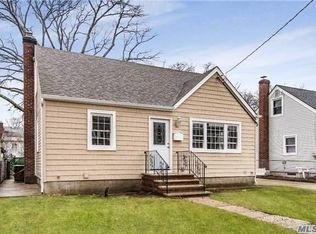 242 Belmont Blvd, Elmont, NY 11003
