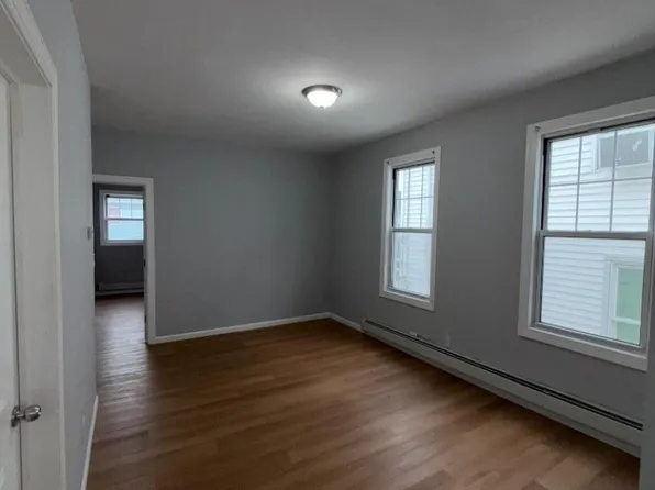 458 Livingston St, Elizabeth, NJ 07206