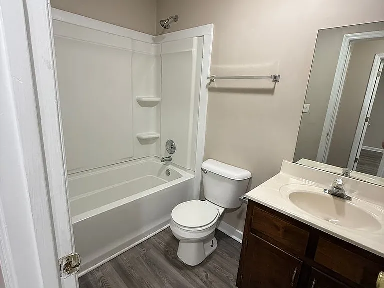 2071 Cantrell Ln — Photo 10