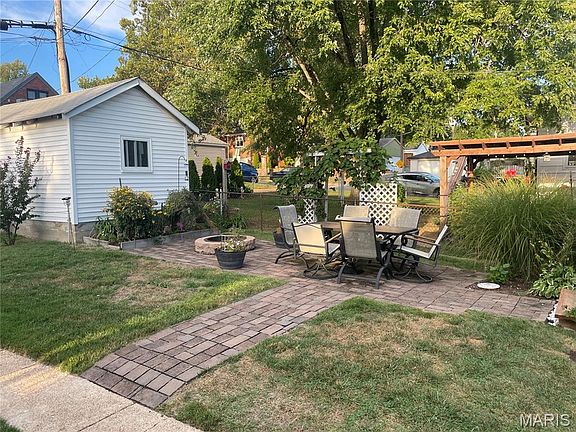 4th image of 6705 Lansdowne Ave