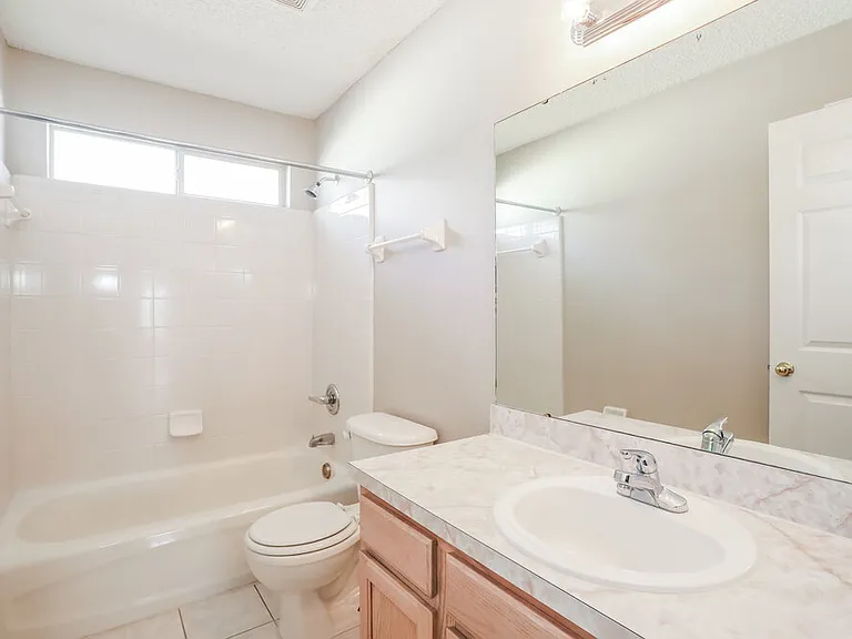 2912 Brittany Bluff Dr — Photo 14