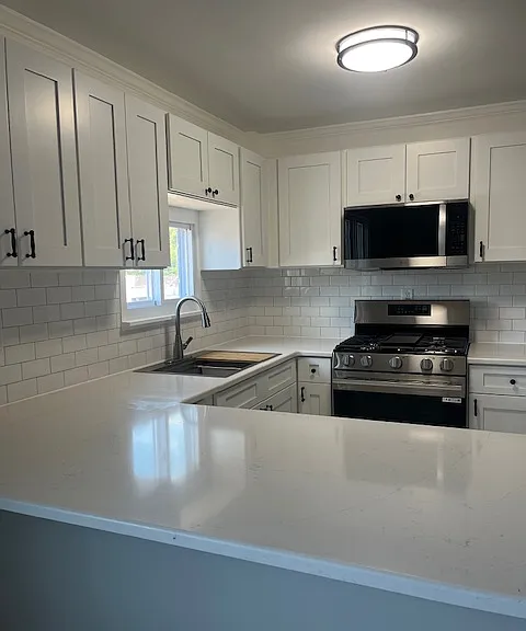 318 Main St #A — Photo 1
