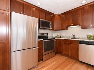 1105 Lexington St UNIT 11, Waltham, MA 02452