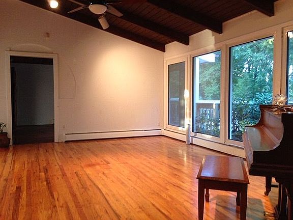 Living Room with hi ceiling.