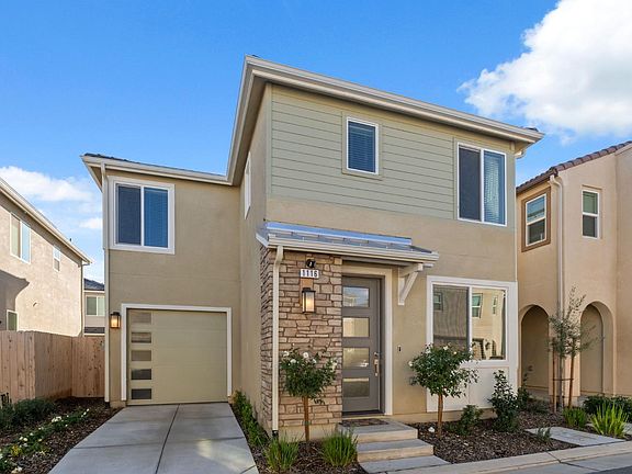 3rd image of 1116 Elevations Way W