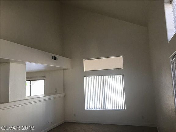 4th image of 8376 Lost Lake Ct