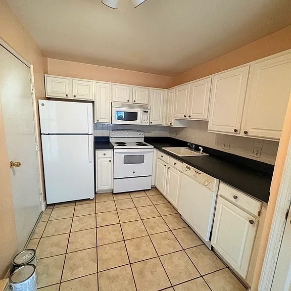 326 Broadway #7 — Photo 4