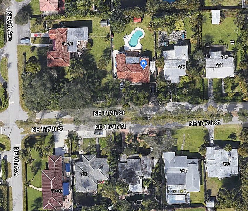 2nd image of 925 NE 117th St