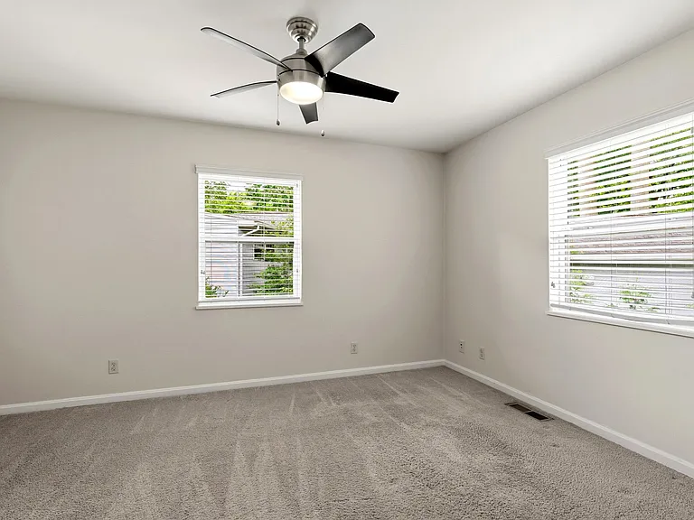 4026 Columbia Rd — Photo 16