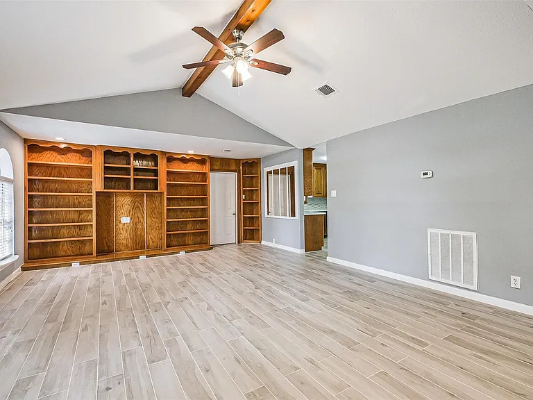 4319 Pine Meadow Dr — Photo 3