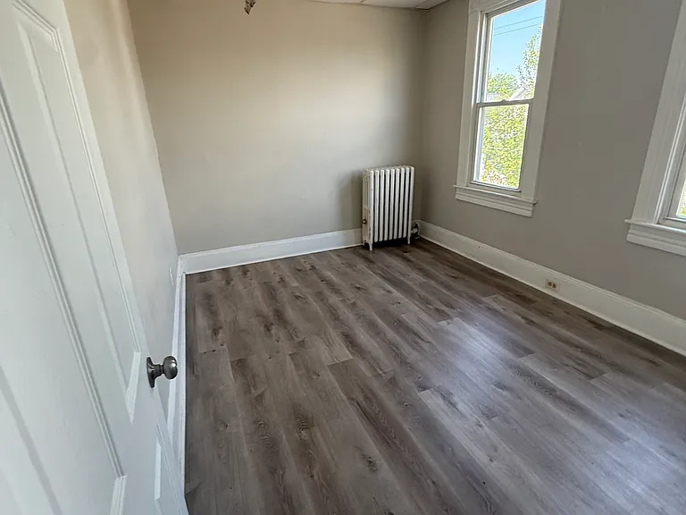 701 S Webster Ave #2 — Photo 4