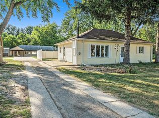 51863 Currant Rd, Granger, IN 46530