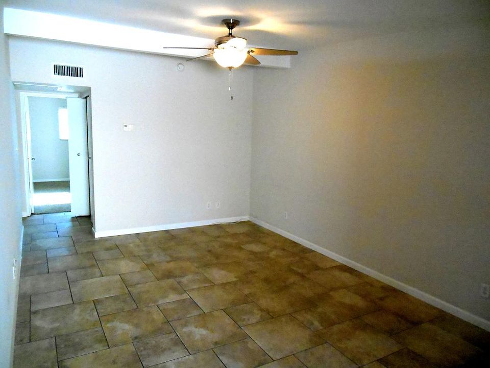 1st image of 308 S Westfall Ave APT 4