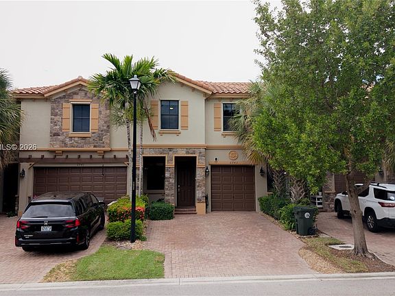 2nd image of 6943 Halton Park Ln