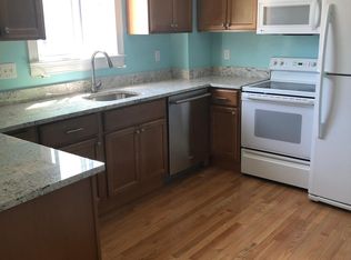 18-20 Summer St #20B, Amesbury, MA 01913