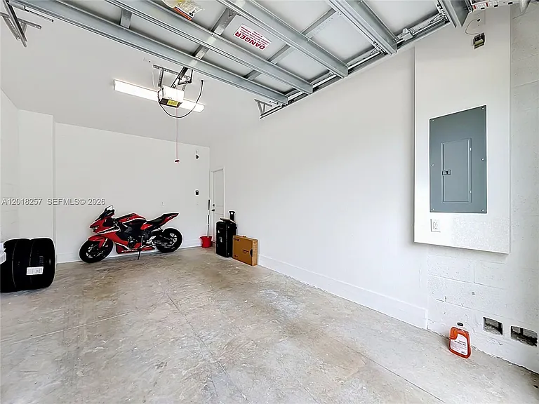 939 NW 3rd Ter #939 — Photo 34