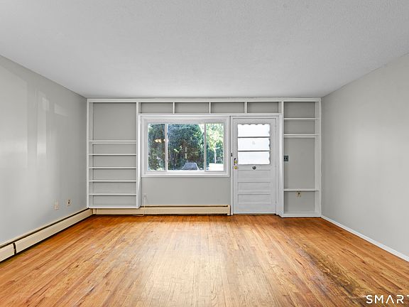 3rd image of 229 Wintonbury Avenue #1