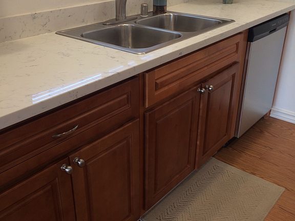 3rd image of 2053 Town And Country Ln APT 4