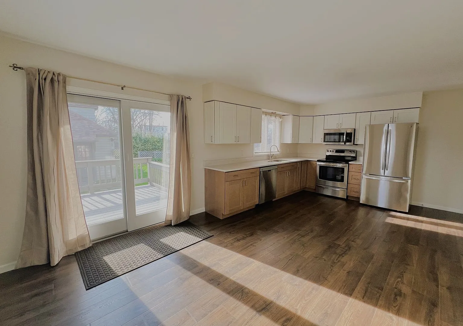 91/93 Dickinson Avenue — Photo 1