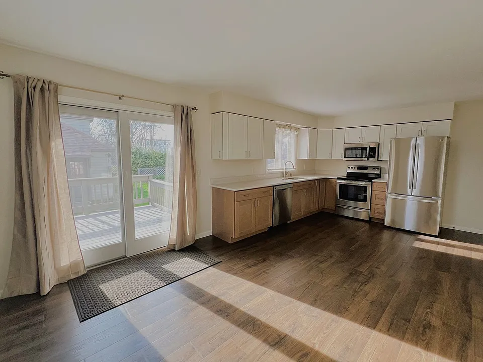 91/93 Dickinson Avenue