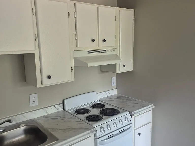 6281 Robinson Rd #8 — Photo 3