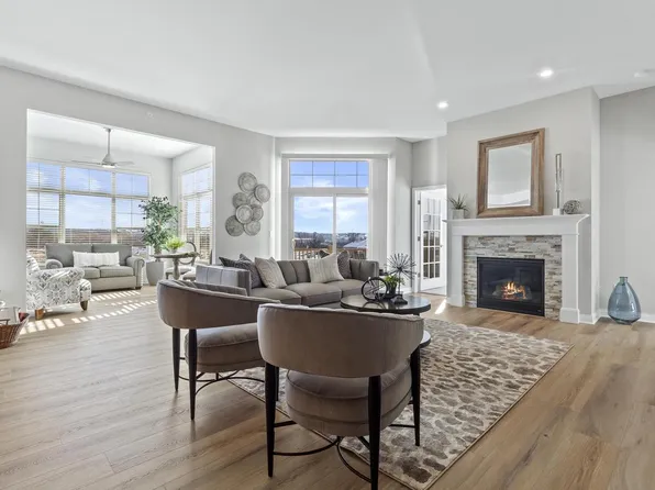 844 North Verona CIRCLE #17, Grafton, WI 53024