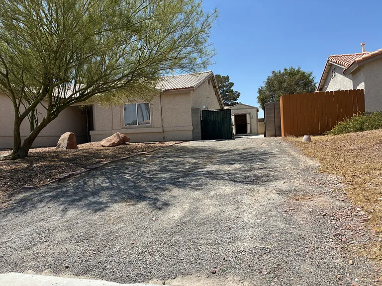 3001 Johannan Ln — Photo 2