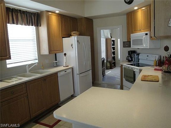 5th image of 7785 Orvieto Ct