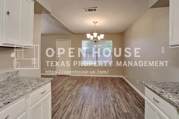 6915 Renfro Dr — Photo 6