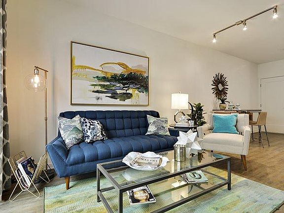 5th image of 1550 Gordon St #404
