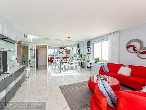 5th image of 3233 NE 34th St APT 709
