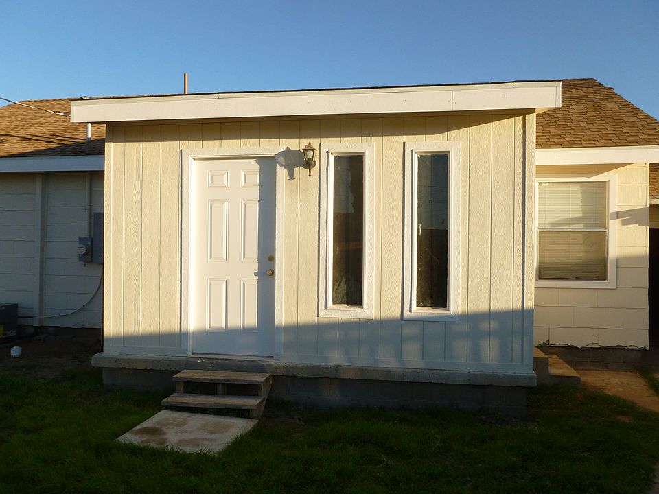 1st image of 1600 W 19th St