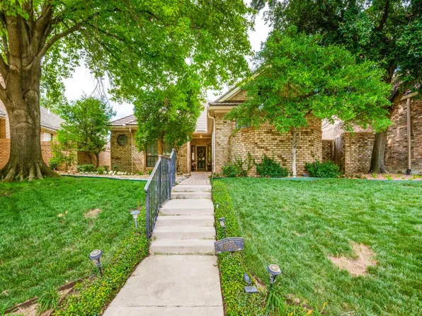 1909 Crockett Cir, Irving, TX 75038