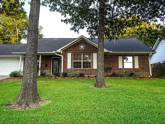 2nd image of 206 Red Oak Ln