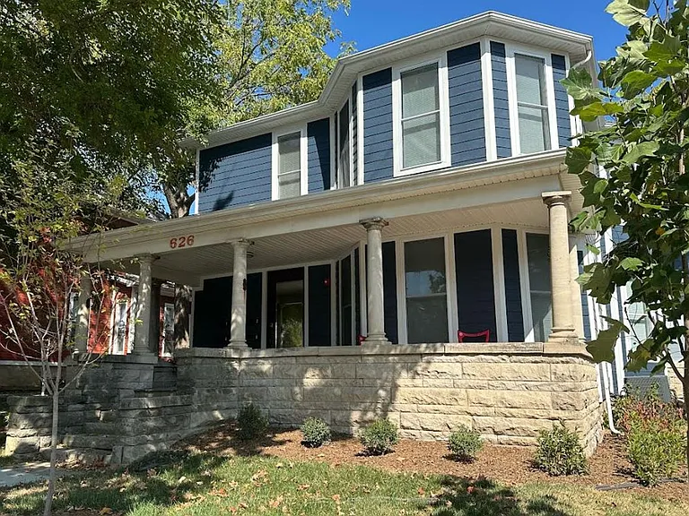 626 N College Ave — Photo 3