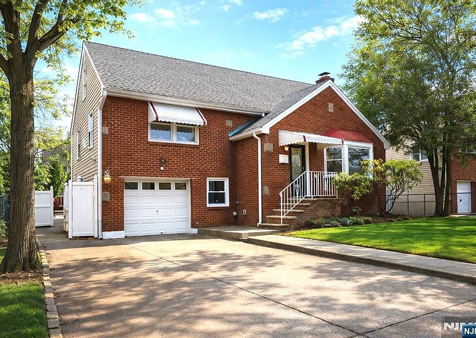 1st image of 86 Howland Ave