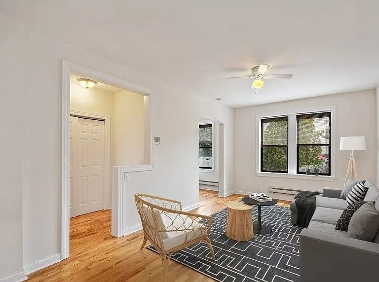 4851 North Damen — Photo 24