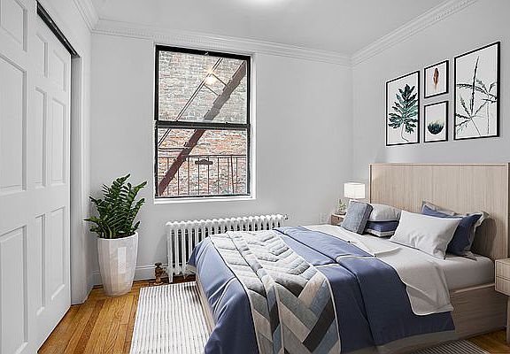 4th image of 102 W 79th St APT 3F