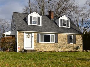 37545 Aurora Rd, Solon, OH 44139