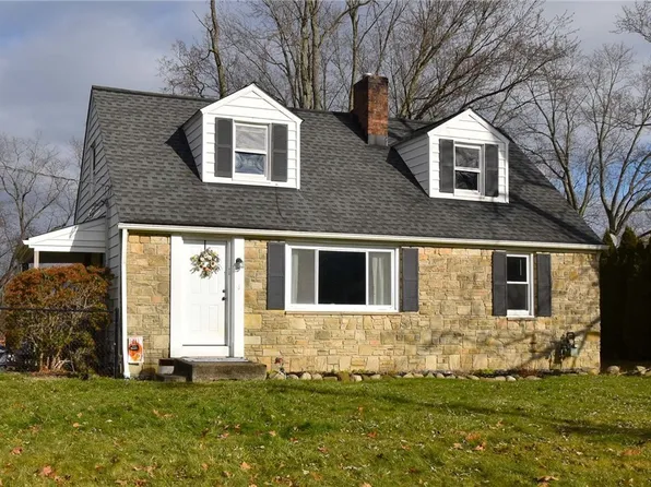 37545 Aurora Rd, Solon, OH 44139