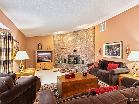5th image of 30629 224th Avenue SE